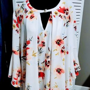 Jodifl Floral Dress w/ Bell Sleeve. Beautiful  midi dress very generous size L.
